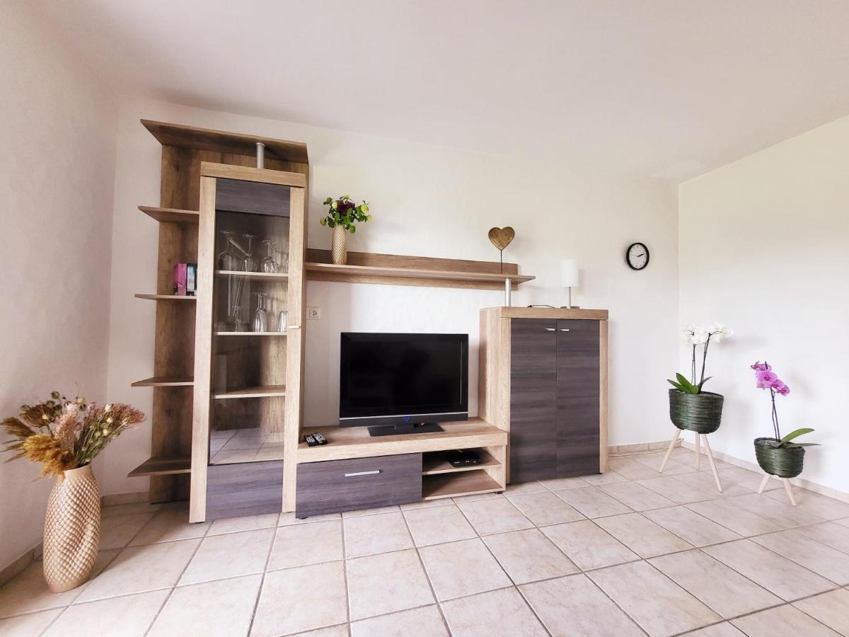 Ferienwohnung Mary Schmidtheim Bagian luar foto